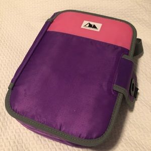 Zipper-less lunch box